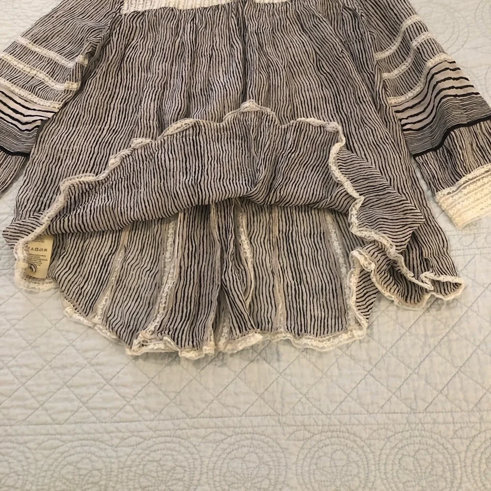 Anthropologie Floreat Reina blouse top. Size small. - Picture 5 of 11